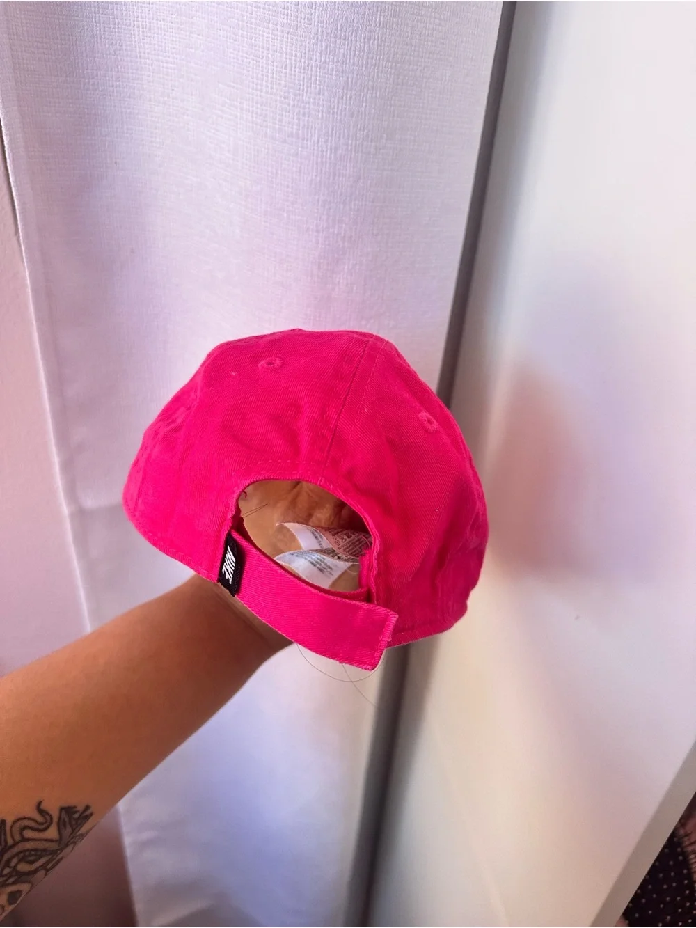 Nike Infant Hot Pink Baseball Cap with White Swoosh Tag - Picture 2 of 3